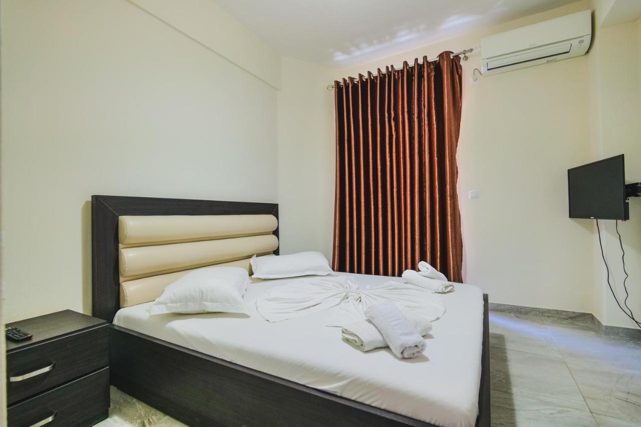 Summer Dream Hotel Sarandë Eksteriør bilde