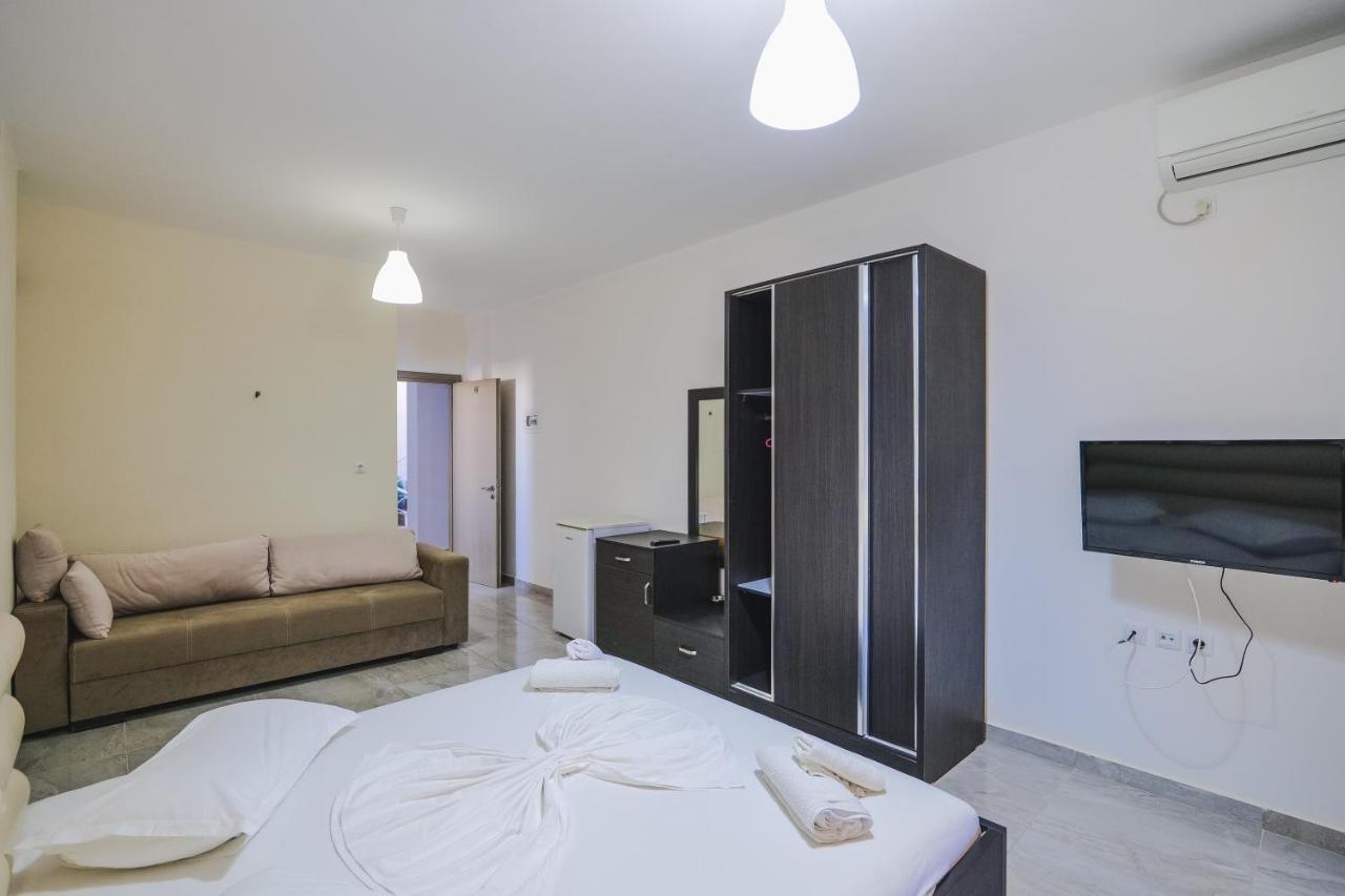Summer Dream Hotel Sarandë Eksteriør bilde